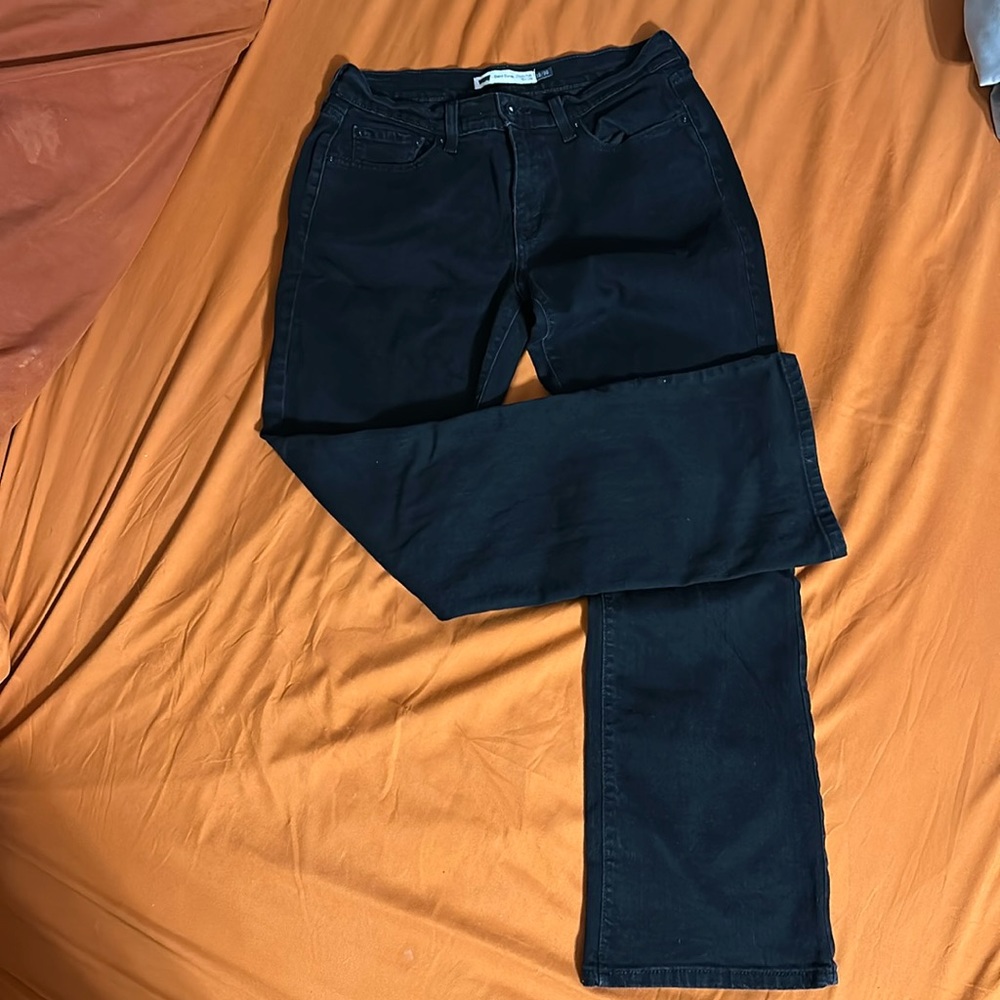 Women’s Black Levi’s